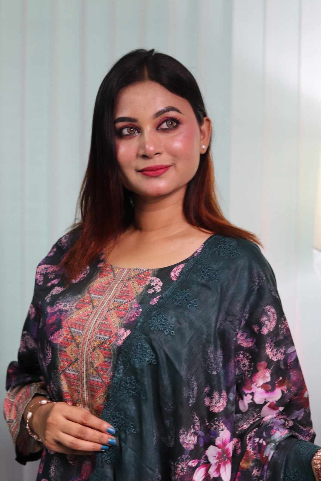 Mashaal By Jbs Luxury Lawn Boring Three Piece